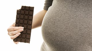 Is dark chocolate healthy for mom and baby during pregnancy?