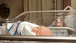 How to protect your newborn from falls