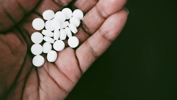 What you should know before taking sleeping pills, supplements