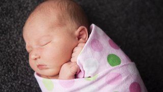 Safe swaddling and sleeping practices for babies