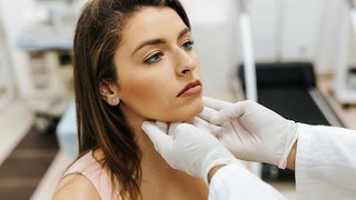 Radiofrequency ablation shrinks thyroid nodules without surgery