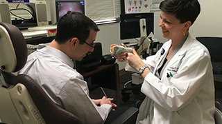 3 signs your vocal cords may be damaged