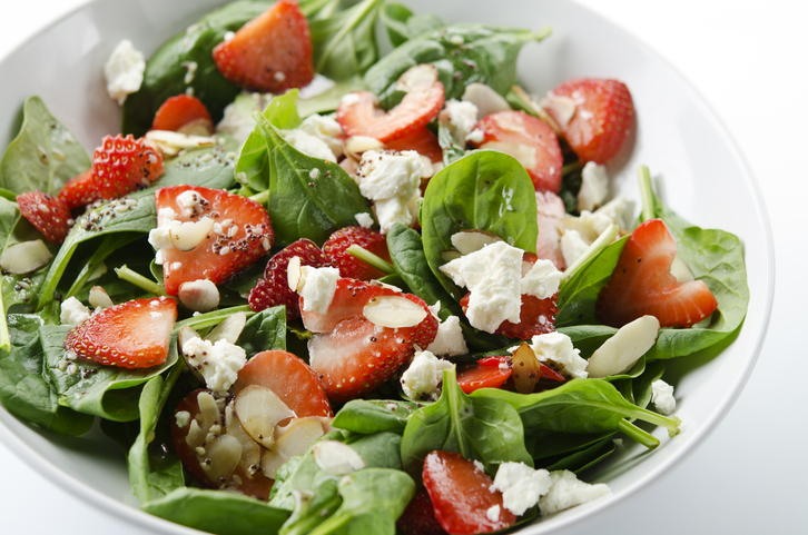 Strawberry spinach salad with feta and walnuts