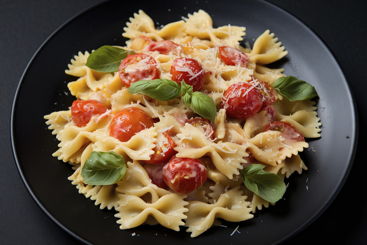 Bow tie pasta with basil and tomatoes