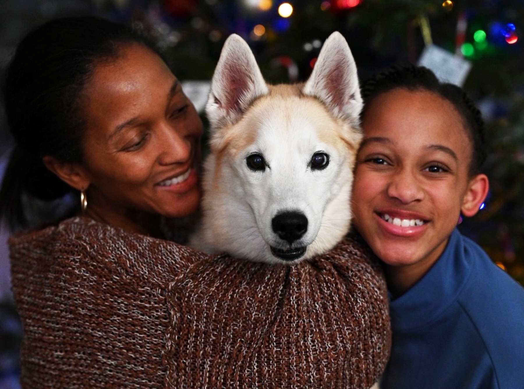 Shambrekia Wise with daughter Sandiya Badmus and Chai